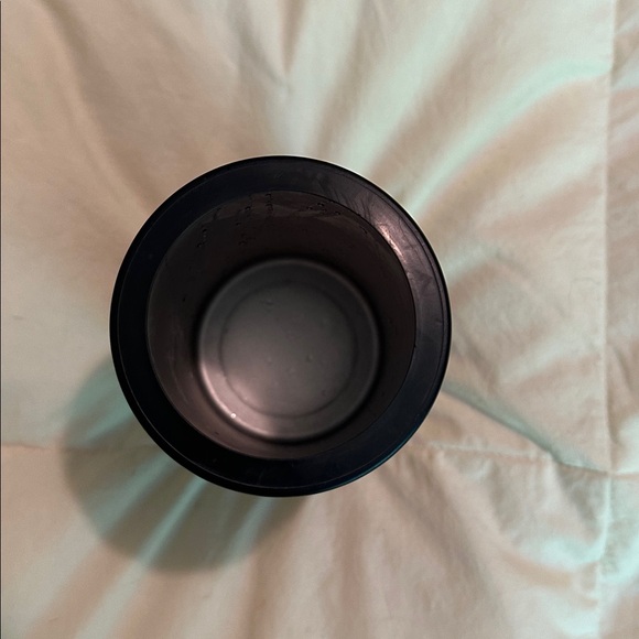 YETI can cooler - Picture 4 of 4